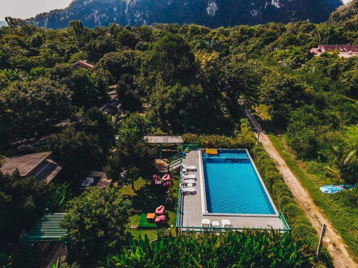 The Royal Bamboo Lodges - Sha Certified Khao Sok National Park Dış mekan fotoğraf