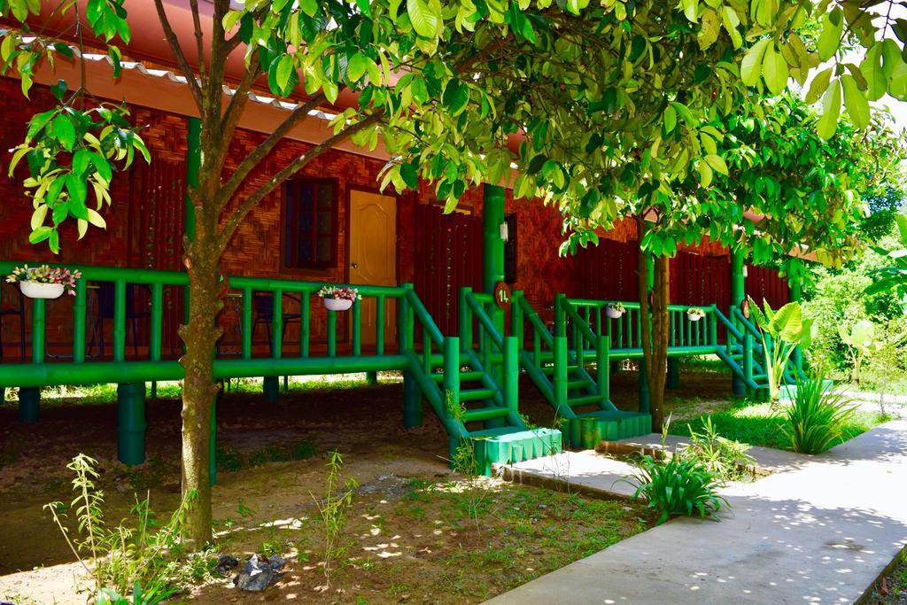 The Royal Bamboo Lodges - Sha Certified Khao Sok National Park Dış mekan fotoğraf