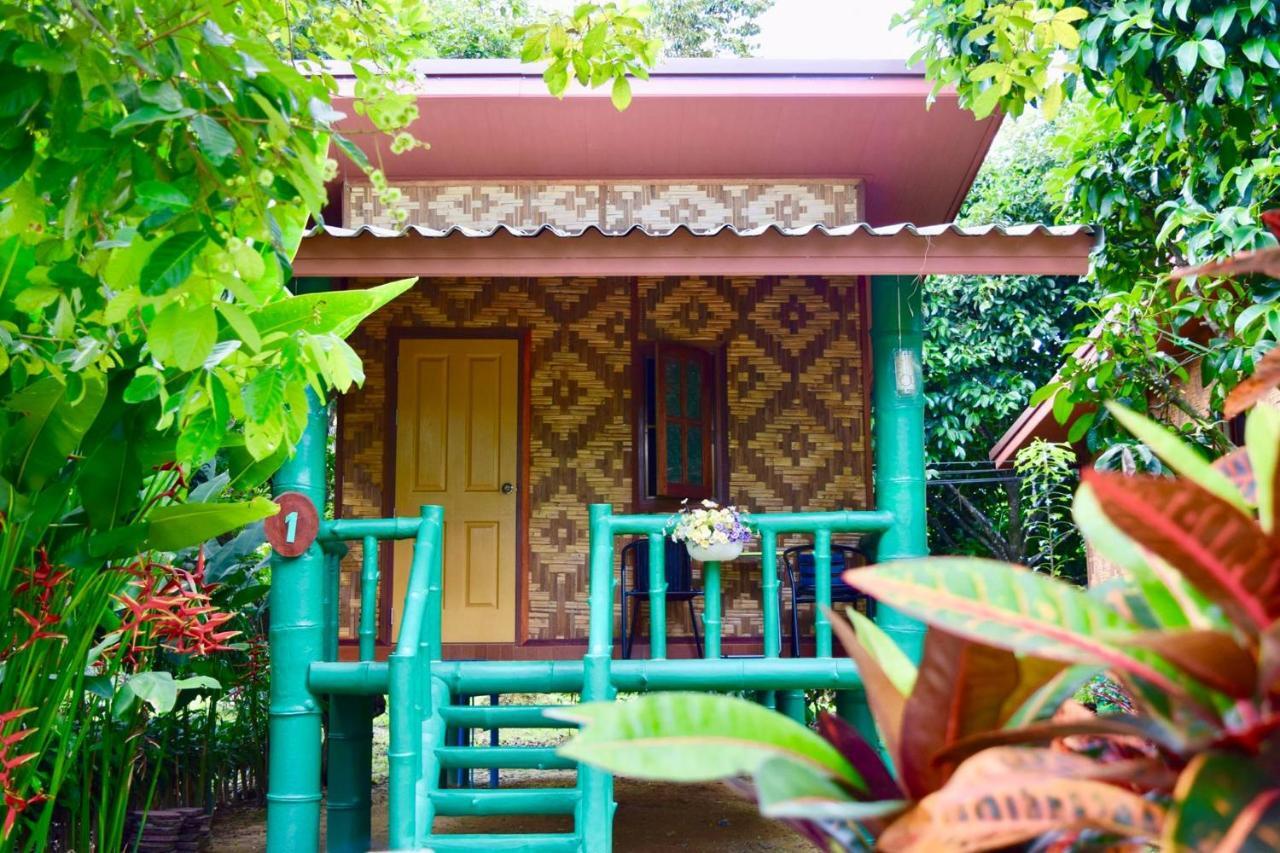 The Royal Bamboo Lodges - Sha Certified Khao Sok National Park Dış mekan fotoğraf